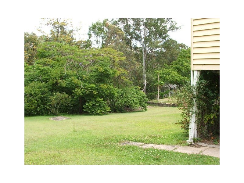22 Brookfield Rd, Kenmore QLD 4069