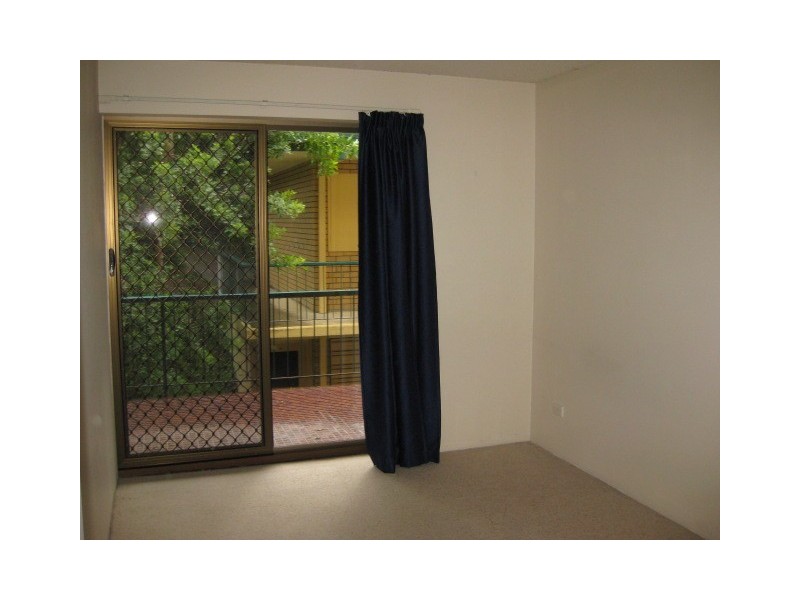 4/33 Rokeby Terrace, Taringa QLD 4068