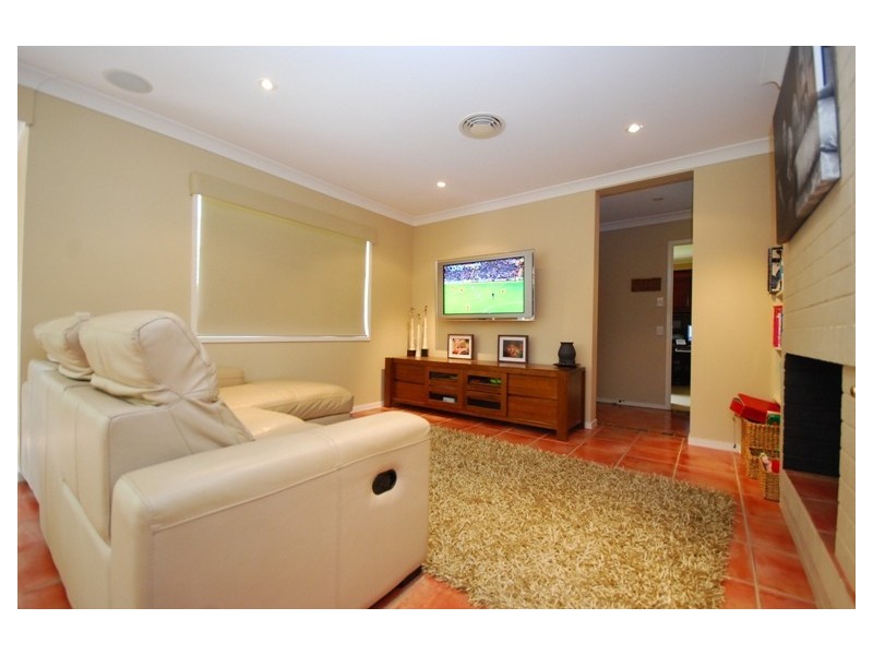 23 Yarawa Street, Kenmore QLD 4069