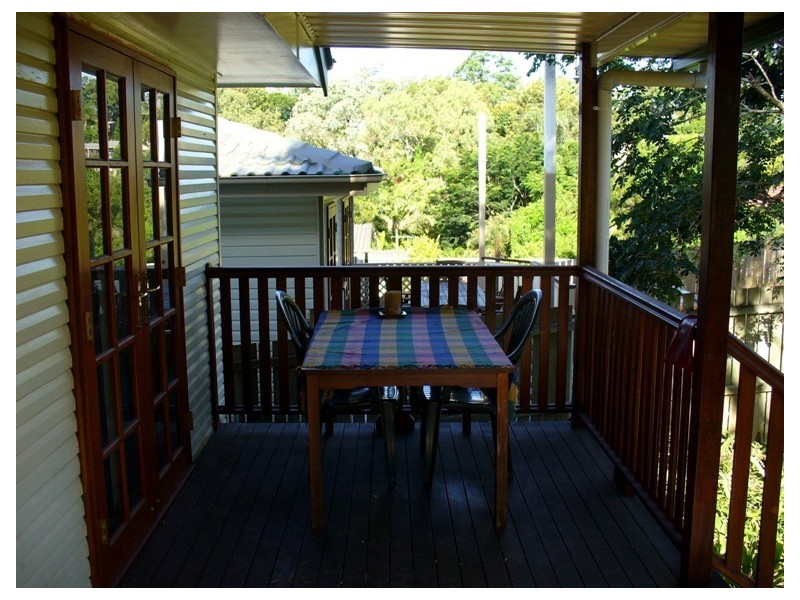 25 Carlyle St, Seventeen Mile Rocks QLD 4073