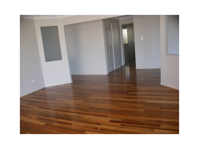 31 Rise Place, Moggill QLD 4070