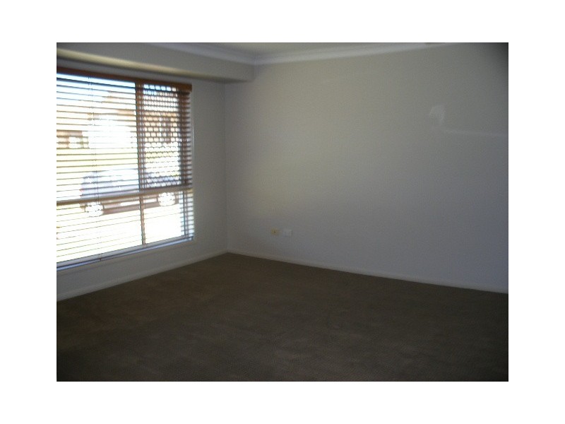 31 Rise Place, Moggill QLD 4070