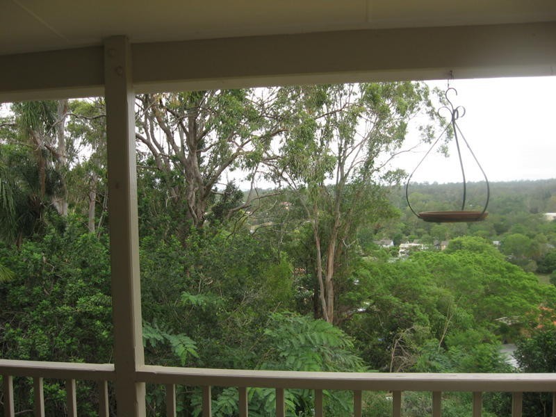 30 Pentlay Street, Kenmore QLD 4069