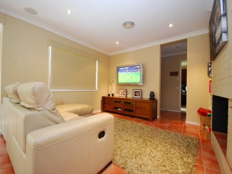 23 Yarawa Street, Kenmore QLD 4069