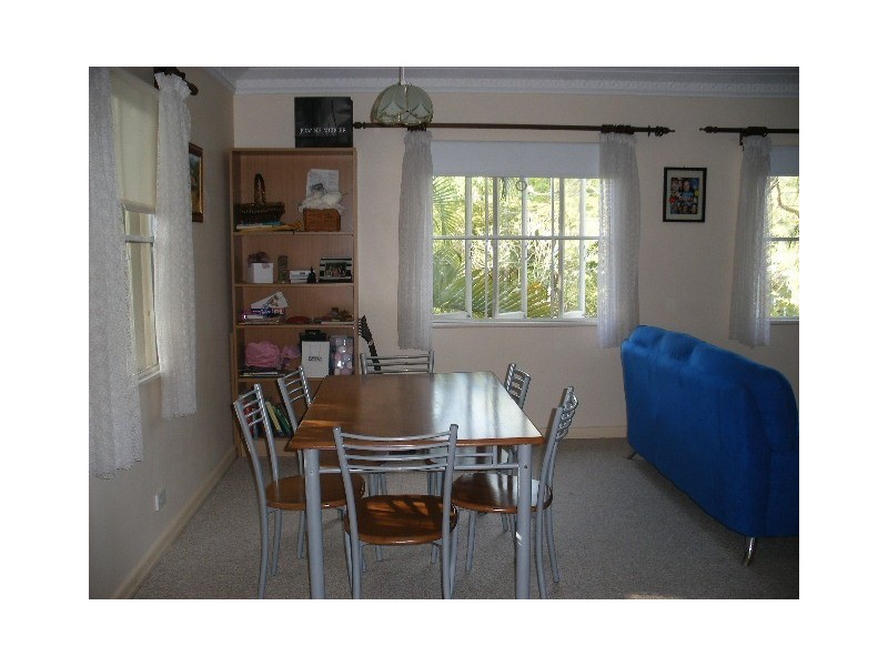 64 Fawkner Street, Kenmore QLD 4069