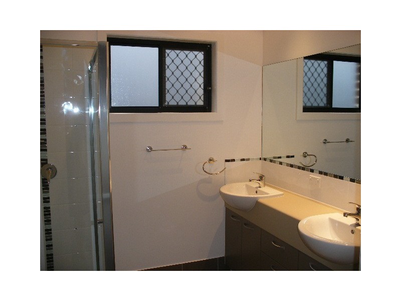 3/98 Joseph Ave, Moggill QLD 4070