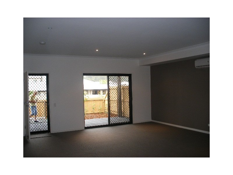 3/98 Joseph Ave, Moggill QLD 4070