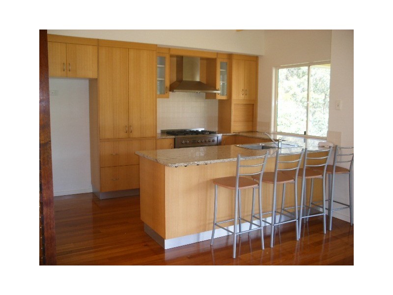 5 Tallowood Drive, Pullenvale QLD 4069