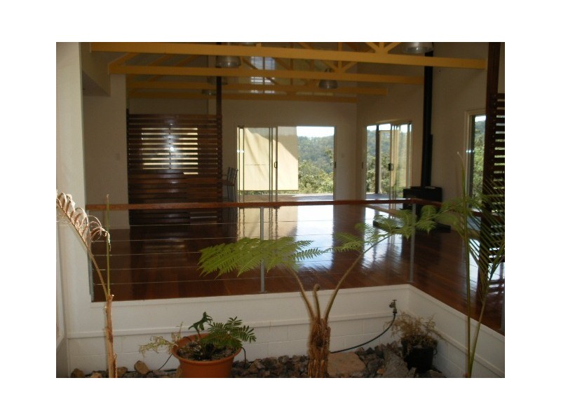 5 Tallowood Drive, Pullenvale QLD 4069