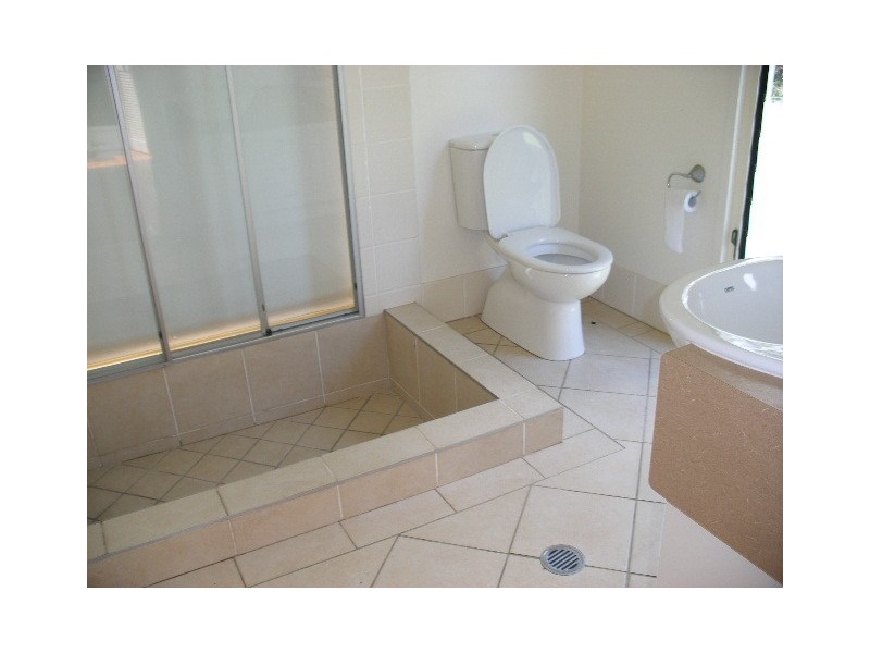 5 Tallowood Drive, Pullenvale QLD 4069