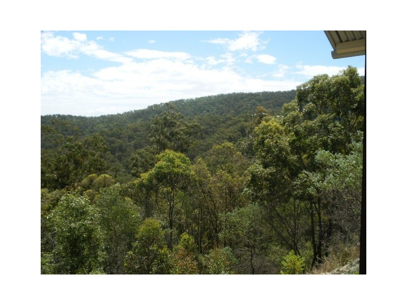 5 Tallowood Drive, Pullenvale QLD 4069