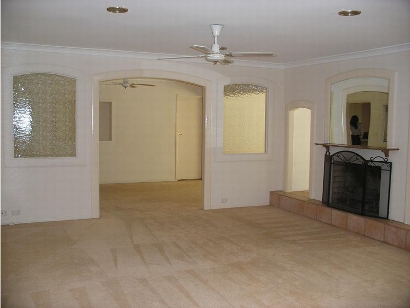 35 Spinkbrae St, Fig Tree Pocket QLD 4069