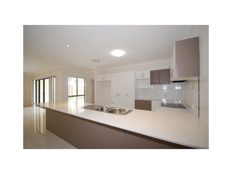134 Beaufort Cres, Moggill QLD 4070