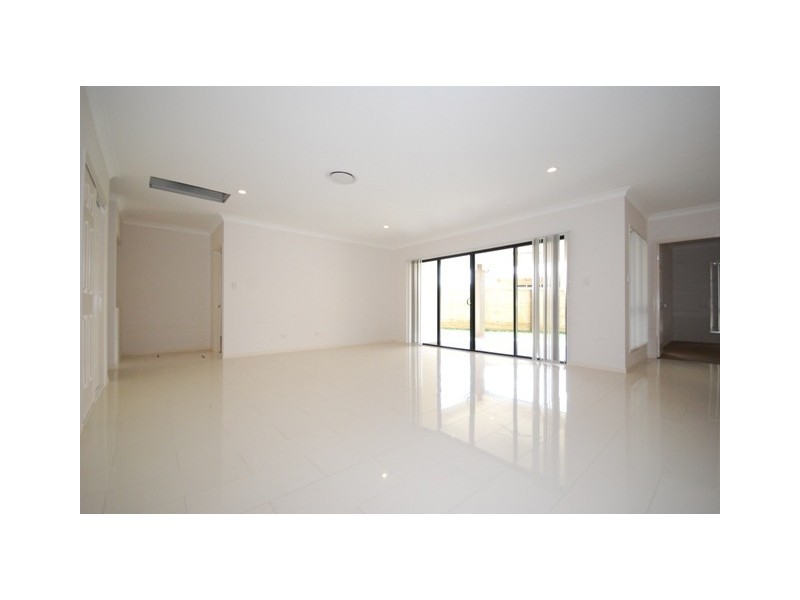 134 Beaufort Cres, Moggill QLD 4070