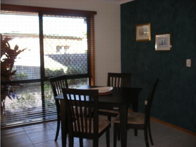 Brookfield QLD 4069