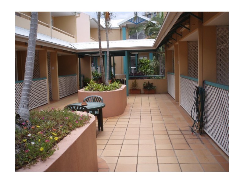119/2 Gailey, St Lucia QLD 4067
