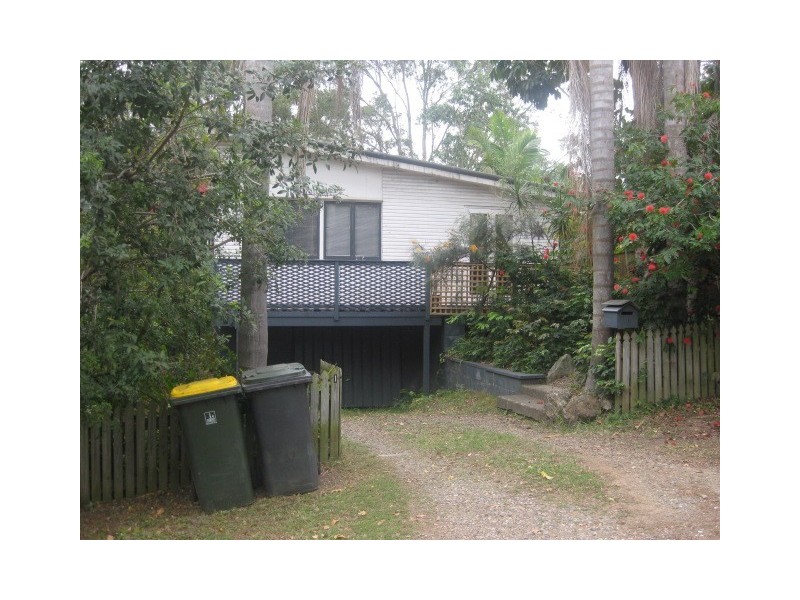 1 Bingham, Kenmore QLD 4069