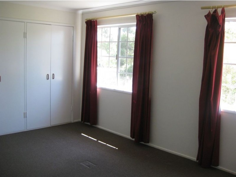 60 Diamantina Street, Chapel Hill QLD 4069