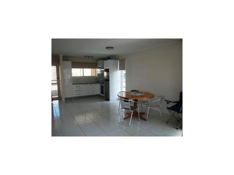 7/2 Britannia Avenue, Broadbeach QLD 4218