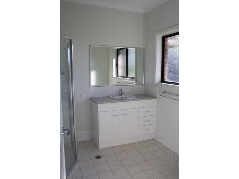 21 Pinkwood St, Bellbowrie QLD 4070