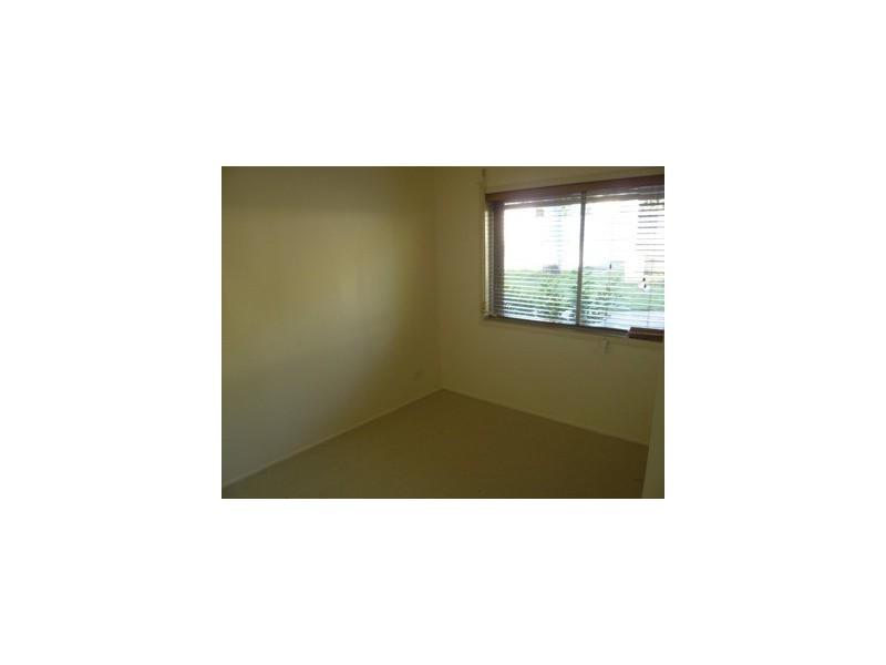 165 Government Road, Labrador QLD 4215