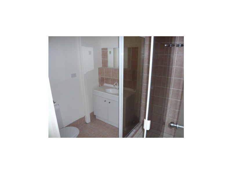 165 Government Road, Labrador QLD 4215