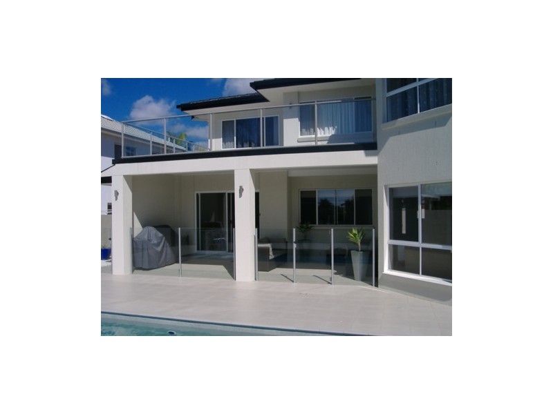12 Martinique Way, Clear Island Waters QLD 4226
