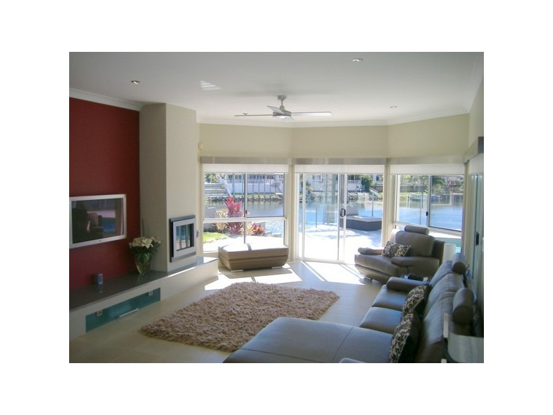 12 Martinique Way, Clear Island Waters QLD 4226