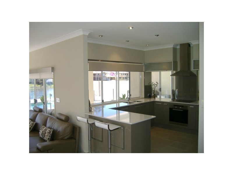 12 Martinique Way, Clear Island Waters QLD 4226