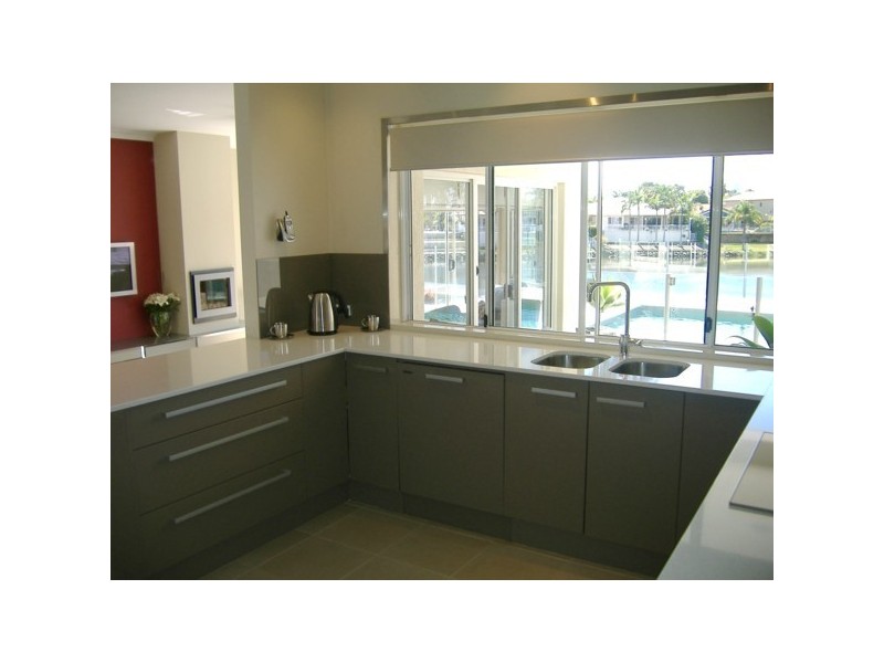 12 Martinique Way, Clear Island Waters QLD 4226