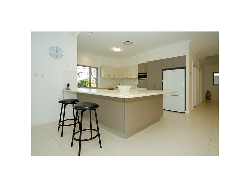 73 Sunray Drive, Bonogin QLD 4213