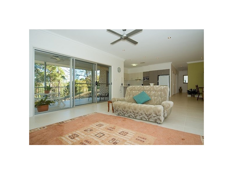 73 Sunray Drive, Bonogin QLD 4213