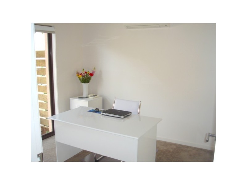 1/6 Dunlop Court, Mermaid Waters QLD 4218