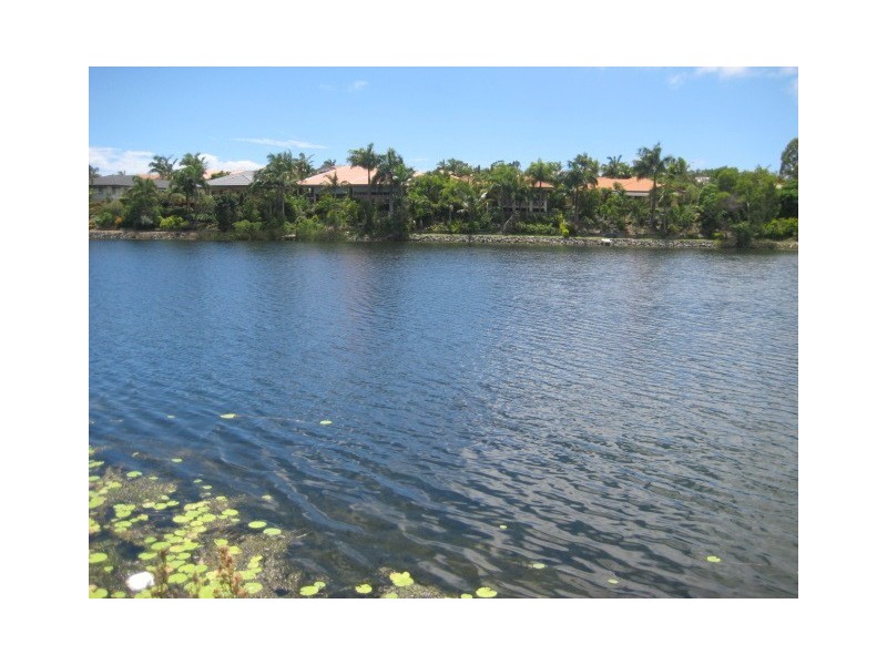 35 Tullamarine Drive, Robina QLD 4226