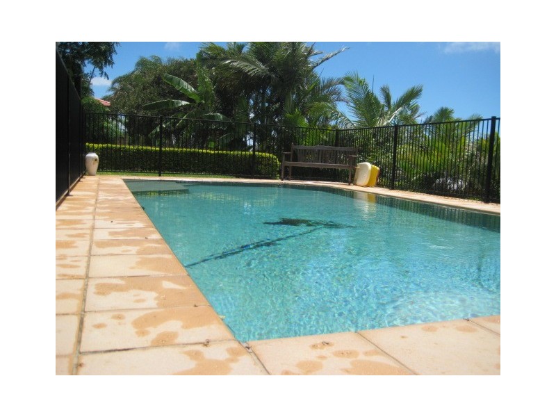 35 Tullamarine Drive, Robina QLD 4226