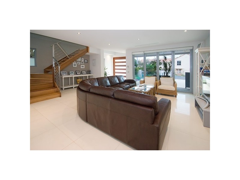 14A Lavarack Road, Mermaid Beach QLD 4218