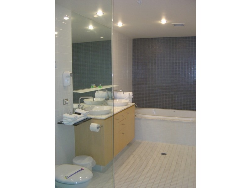 Broadbeach QLD 4218