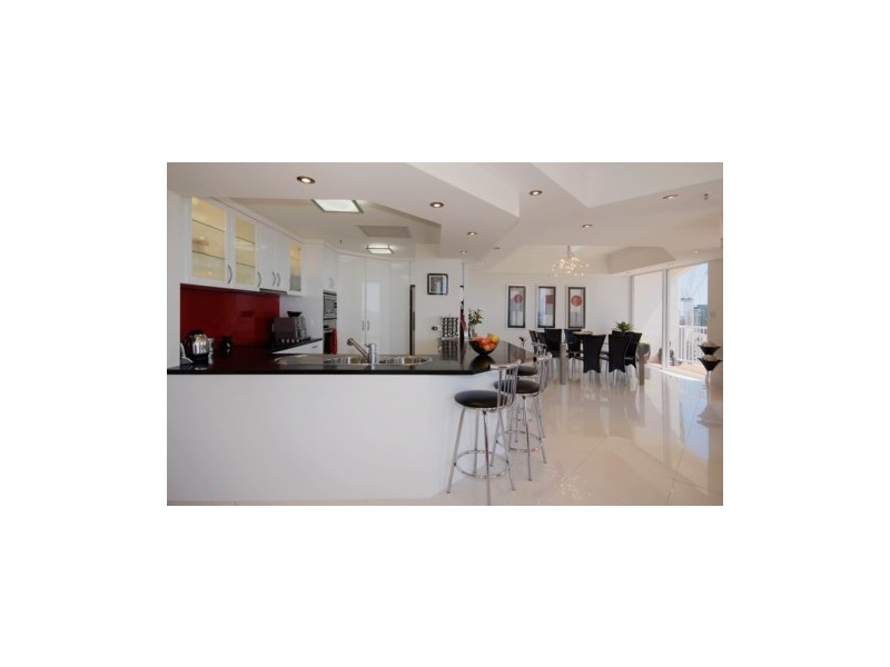 2182/2623 Gold Coast Highway, Broadbeach QLD 4218