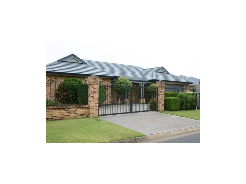 5 Kuranda Drive, Robina QLD 4226