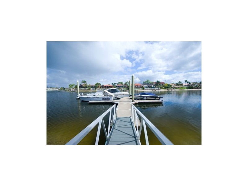 11/50 Hooker Boulevard, Mermaid Waters QLD 4218