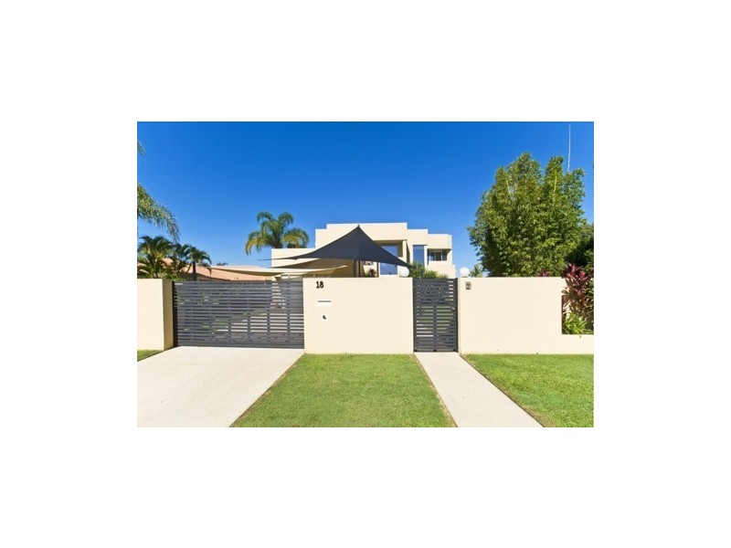18 Narrabeen Court, Robina QLD 4226