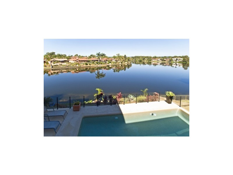 18 Narrabeen Court, Robina QLD 4226