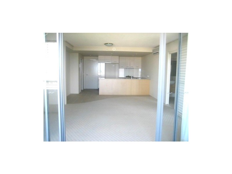 112/105 Scarborough Street, Southport QLD 4215