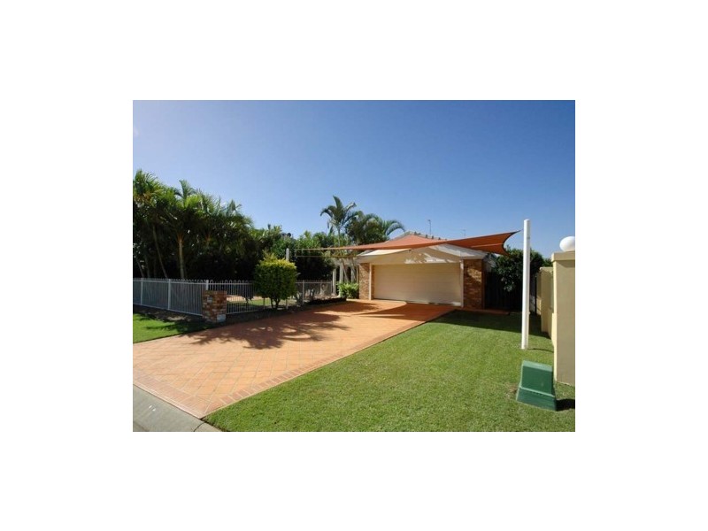 81 Port Jackson Boulevard, Clear Island Waters QLD 4226