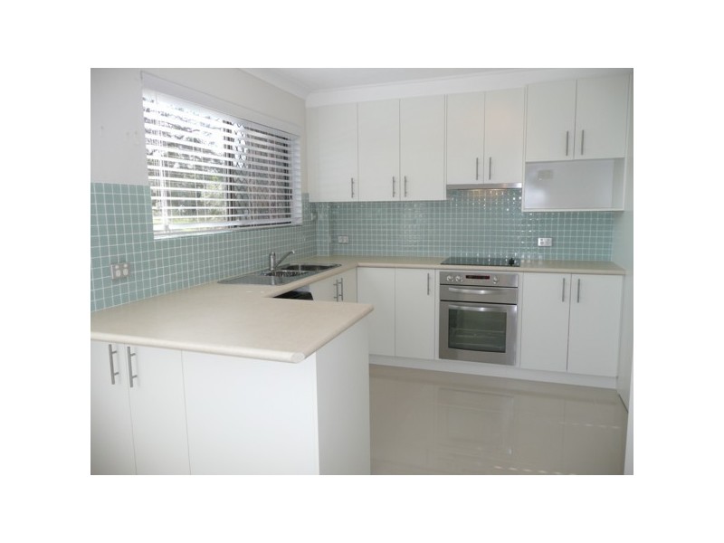 6/22 Dunlop Court, Mermaid Waters QLD 4218