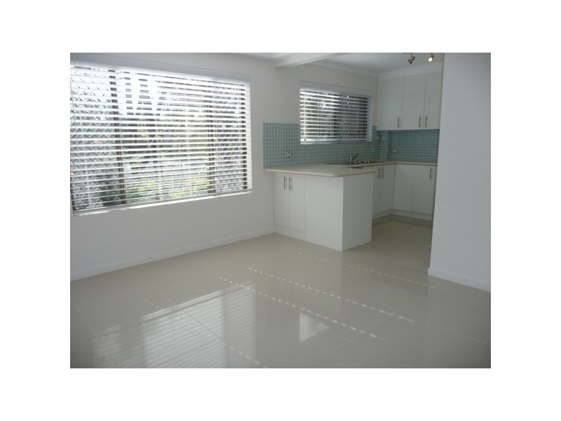 6/22 Dunlop Court, Mermaid Waters QLD 4218