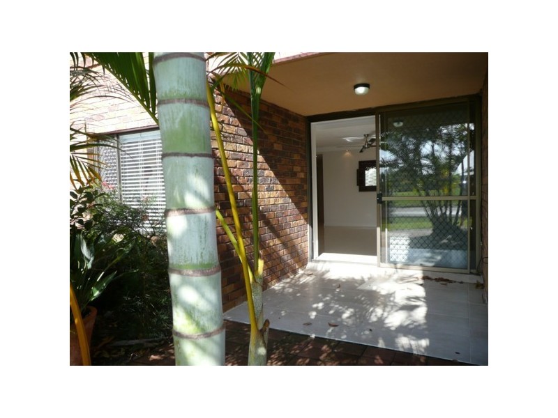 6/22 Dunlop Court, Mermaid Waters QLD 4218