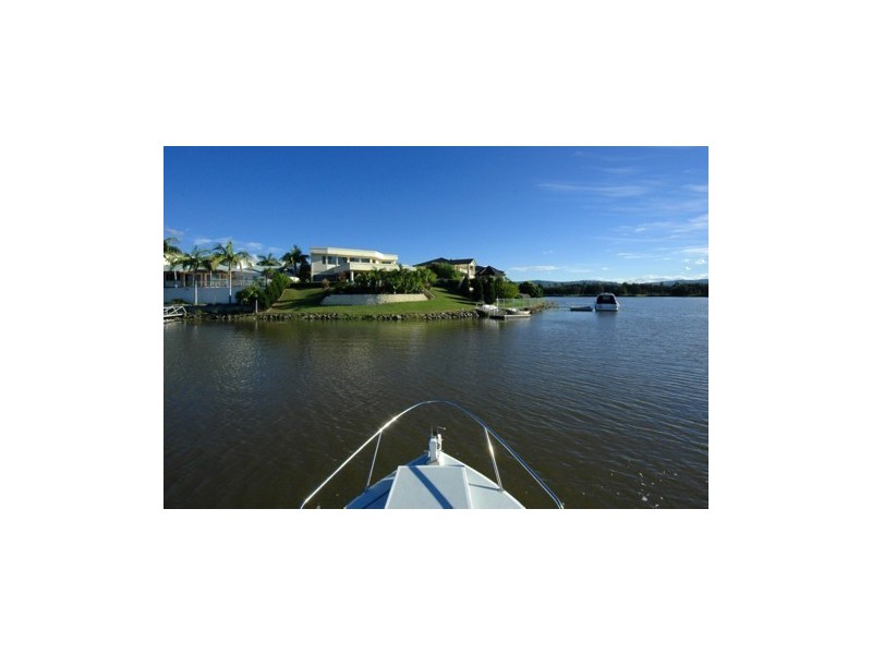61 Montevideo Drive, Clear Island Waters QLD 4226
