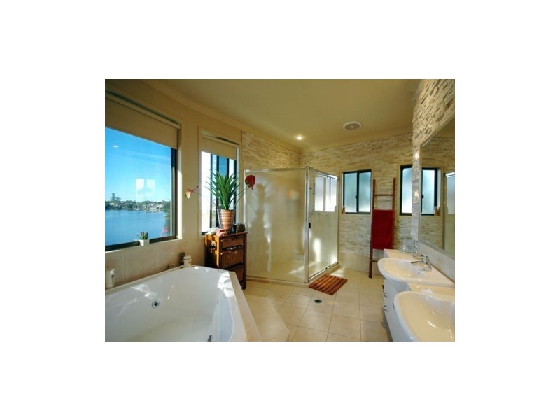 61 Montevideo Drive, Clear Island Waters QLD 4226