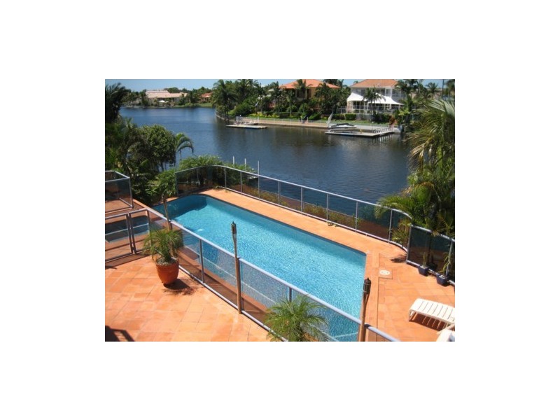 3 Montego Court, Mermaid Waters QLD 4218